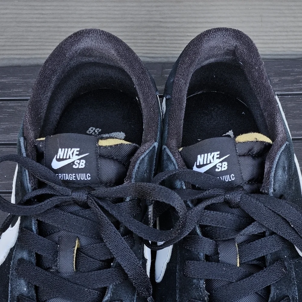 Nike SB Heritage Vulc Black White Skate Sneaker Shoes CD5010-003 Men's Size 9.5